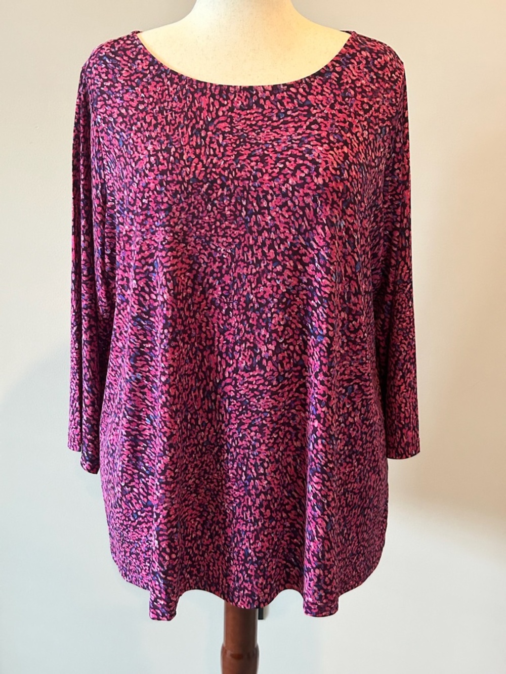 Susan Graver Print Liquid Knit A-Line Top - Fuchsia Black Multi - EUC - 2X